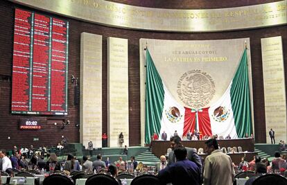 PT hace suya propuesta de AMLO de eliminar puentes y presenta iniciativa