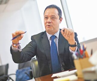 Prevé SHCP 80 millones de vacunados en agosto