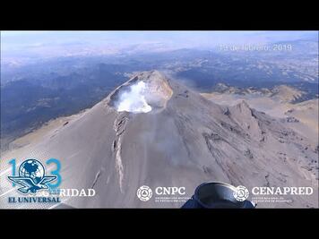 Muestra sobrevuelo formación de domo en cráter del Popocatépetl