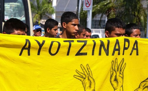 Sheinbaum pide esperar nuevas líneas de investigación en caso Ayotzinapa; garantiza diálogo constante con familiares