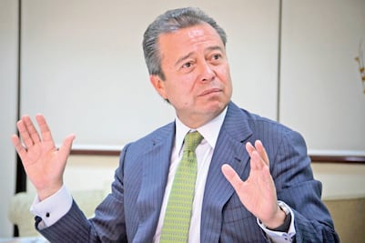 Se divide el PRI en torno al caso Escobar