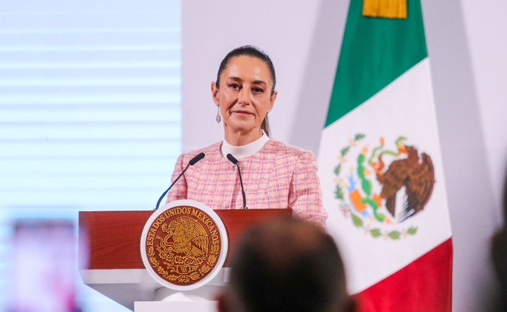 Sheinbaum Pardo informó que su gobierno ya cuenta con un plan muy elaborado para enfrentar las posibles deportaciones que ocurran en Estados Unidos, pero indicó que solo está en espera de lo que vaya anunciar el próximo presidente Donald Trump. Foto: Axel Sánchez / EL UNIVERSAL