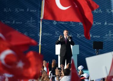 Suman 16 turcos que piden asilo en Grecia tras fallido golpe