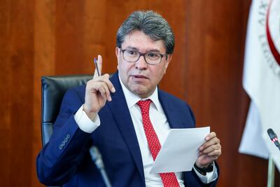 Medina Mora no desea asistir al Senado para hablar de su renuncia: Monreal