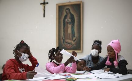 Migrantes haitianos enfrentan racismo e indiferencia aprendiendo español en Ciudad Juárez