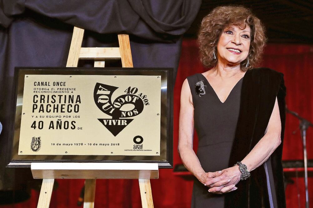 La labor de Cristina fue reconocida con una placa conmemorativa (BERENICE FREGOSO EL UNIVERSAL)