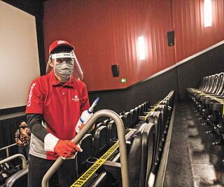 Los cines protestan por el semáforo Covid