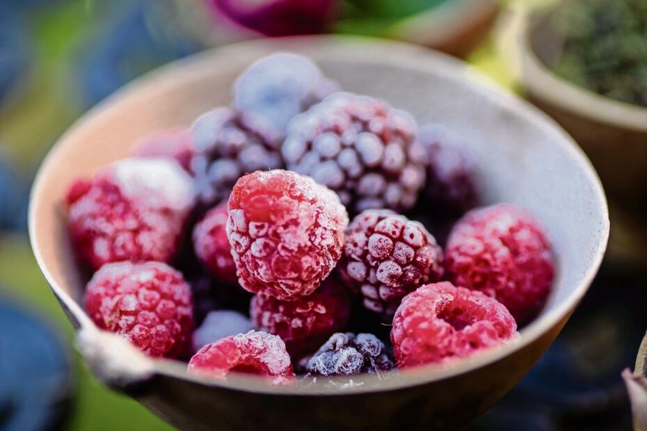 El adquirir flores y frutos con productoras locales le permite tener disponibilidad de éstos durante todo el año. Foto: Mario Arturo Martínez