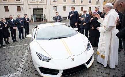 ¿Qué tipo de Lamborghini le regalaron al Papa?