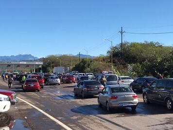 Mantienen cierre de la supercarretera Mazatlán-Durango