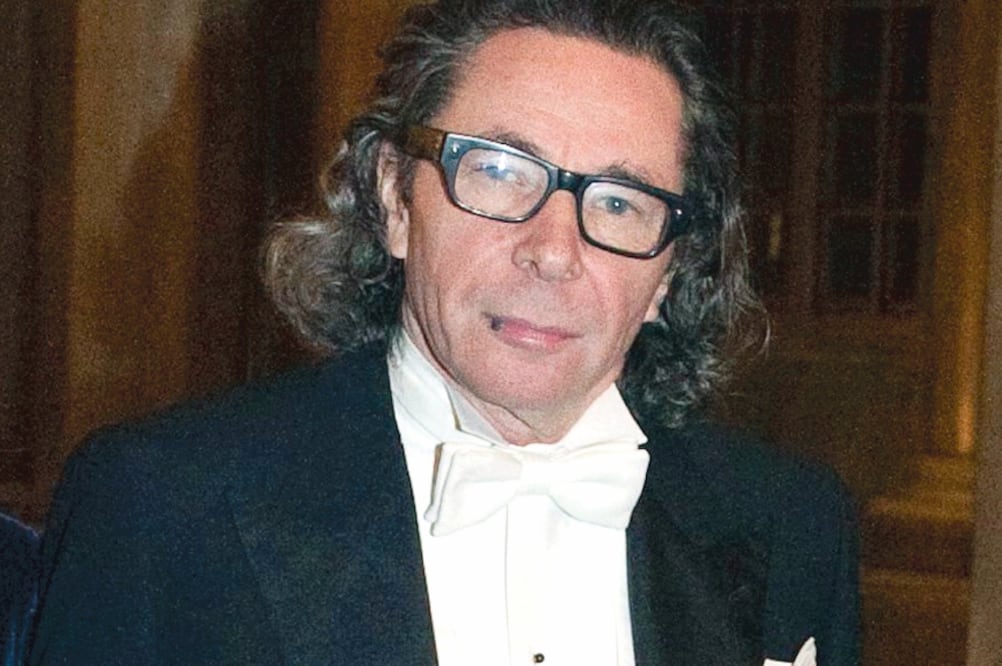 El francés Jean-Claude Arnault es acusado de doble violación