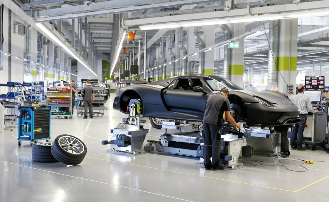  Visita a la cuna del poderoso 918 Spyder