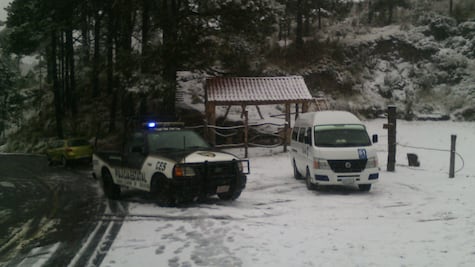 Edomex y DF cierran carreteras por nevadas