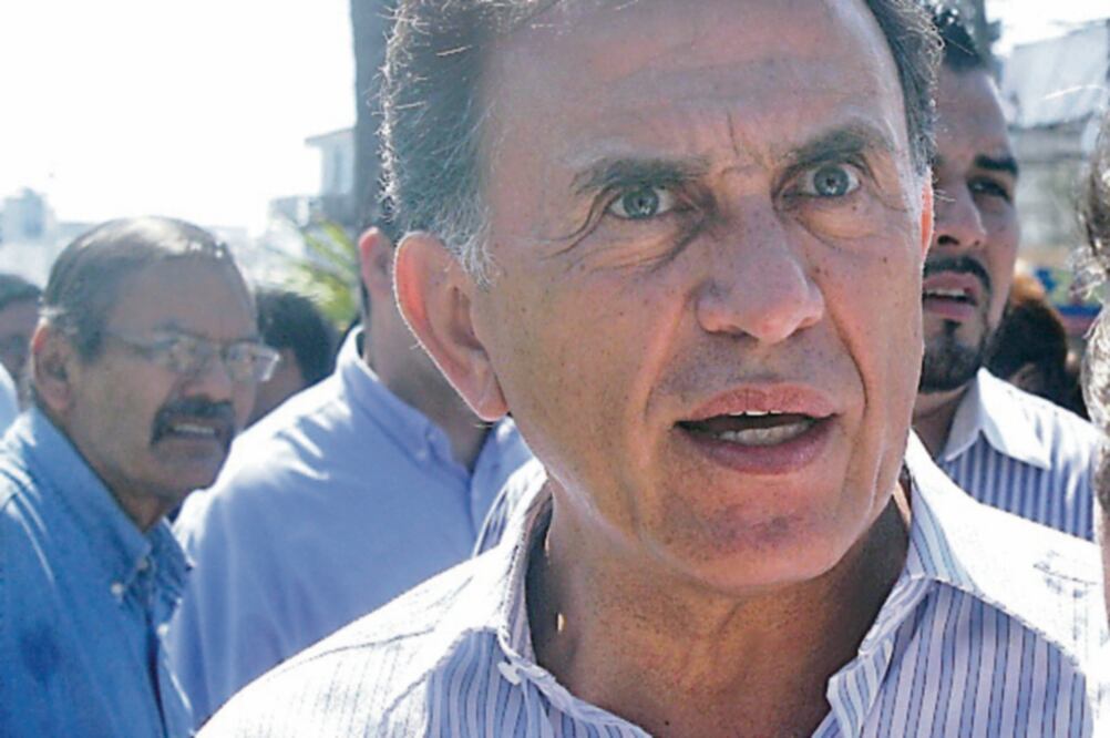 Se le junta la tarea a Yunes