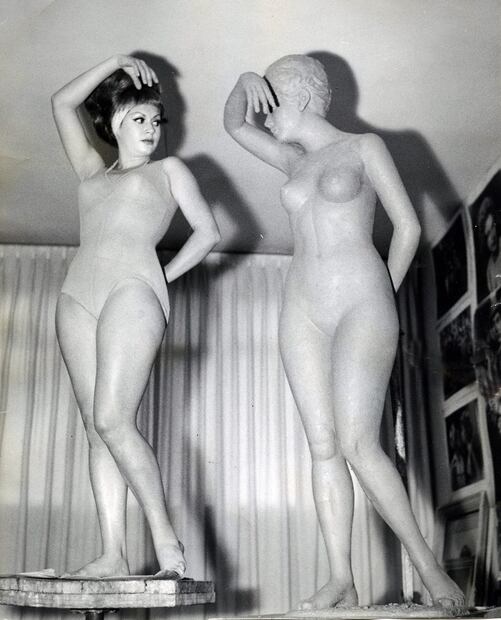 En 1965 Ana Bertha Lepe posó artísticamente para el escultor Manuel Romo, quien le hizo una estatua de sí misma en tamaño real.
Fototeca EL UNIVERSAL.