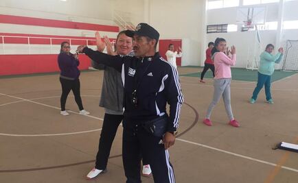 Policías enseñan técnicas de defensa personal a mujeres en Ixtapaluca