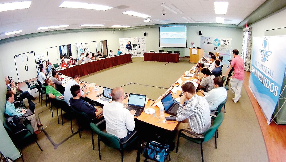 El impacto de los seres humanos sobre los recursos de los océanos fue el tema que se abordó en el segundo día del Taller Jack F. Ealy de Periodismo Científico, que se realiza en la Universidad de California (RAMÓN ROMERO. EL UNIVERSAL)