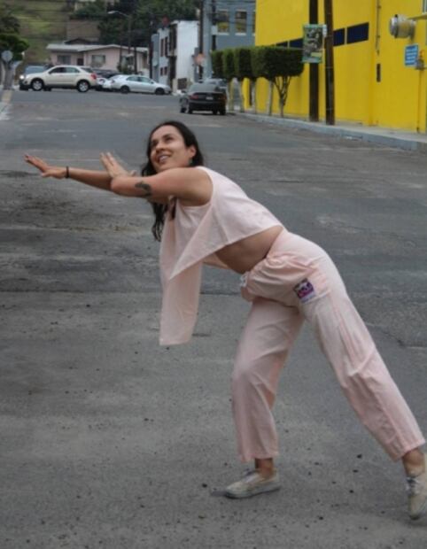 Teatro telefónico, danza a domicilio y arte vivo grabado, expresiones artísticas en la pandemia