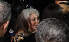 Verónica Castro llega al Foro Cultura Chapultepec y desata caos entre la prensa; reportan confrontación con seguridad del lugar