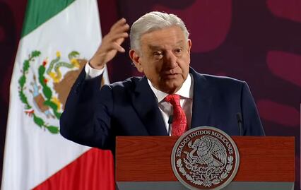 AMLO difunde en la Mañanera supuestos sueldos de Jorge Ramos, León Krauze, Ciro Gómez Leyva y Loret de Mola