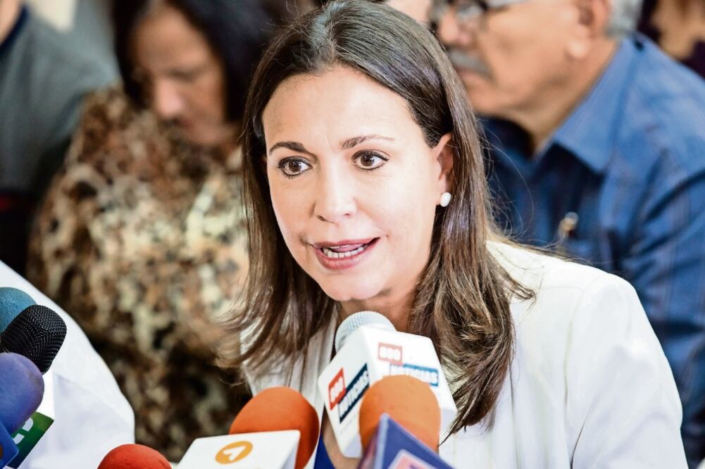 La ex diputada María Corina Machado, quien señaló ayer que hoy participará en la marcha a la que convocaron los estudiantes en Caracas (MIGUEL GUTIÉRREZ. EFE)
