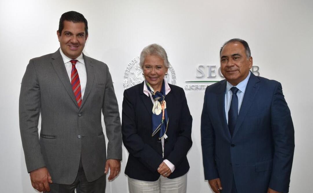 Ricardo Peralta, subsecretario de Segob, la secretaria Olsa Sánchez y el gobernador de Guerrero, Héctor Astudillo. Foto: Especial