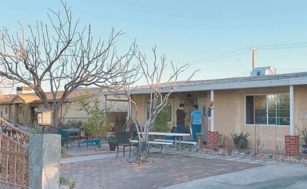 Casa por casa piden voto latino en Nevada