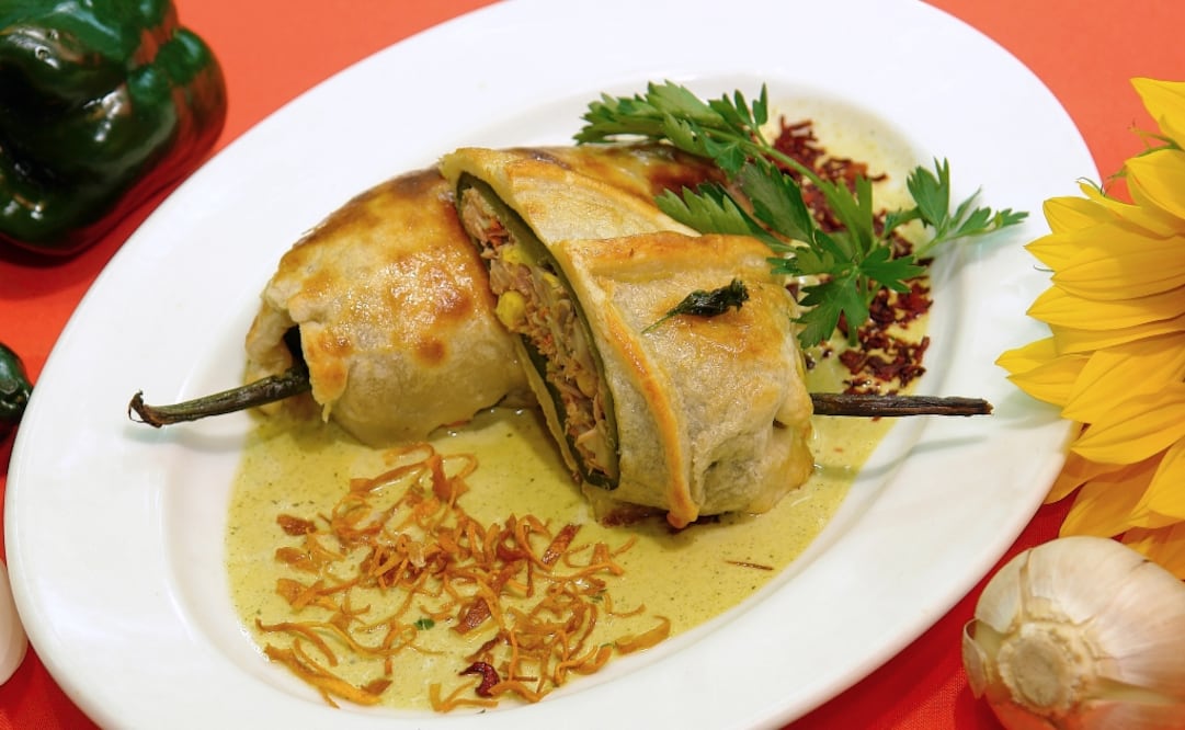 Un chile relleno capeado tiene 350 calorías y 29 gramos de grasa. (Foto: Archivo El Universal)