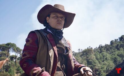 Pedro Fernández regresa como un santo