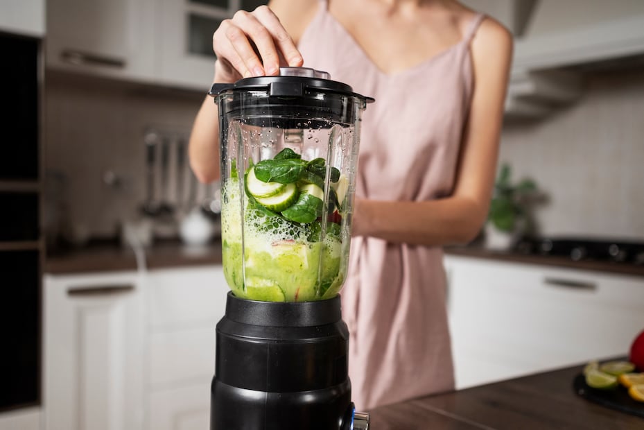 Ofertas en artículos de cocina como licuadoras. Foto: Magnific