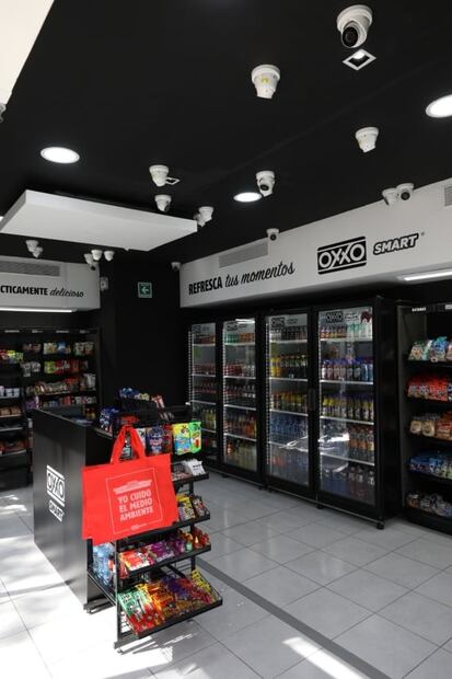 ¿Harto de la segunda caja cerrada del Oxxo? Abren primera tienda que te cobra con inteligencia artificial