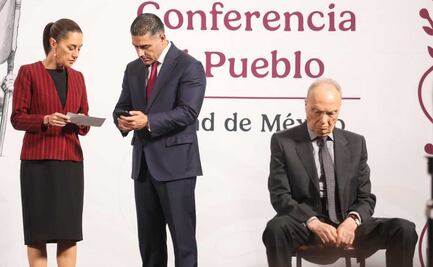 Una tarjeta en medio de la mañanera; así anunció Harfuch a Sheinbaum el asesinato de secretaria particular y asesor de Clara Brugada en Tlalpan