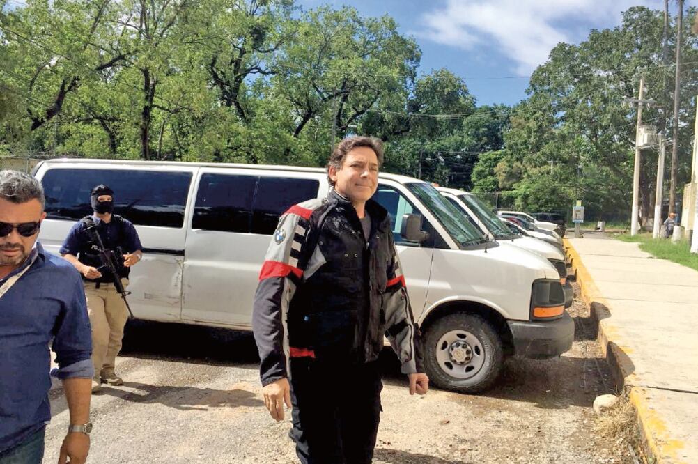 Aproximadamente a las 11:30 horas comenzaron a circular en redes sociales fotografías del ingreso de Hernández Flores al Centro de Ejecución y Sanciones de Ciudad Victoria. (CUARTOSCURO)