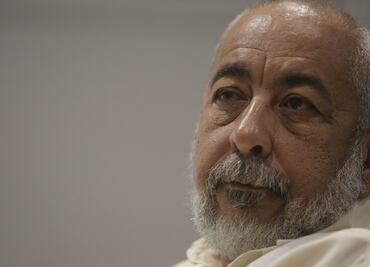 Universidad peruana nombra a Leonardo Padura doctor "honoris causa"