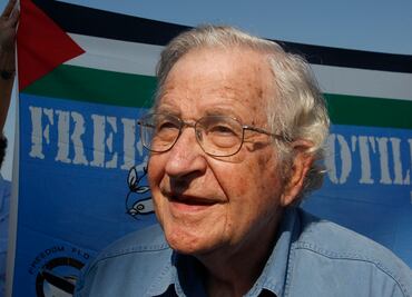 Noam Chomsky será profesor en la Universidad de Arizona