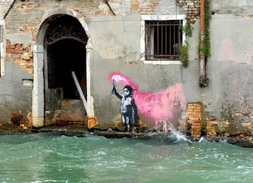 Banksy reconoce la autoría del dibujo del niño inmigrante en Venecia