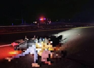 Conductor atropella y mata a 4 jóvenes que iban a bordo de moto en Pénjamo, Guanajuato