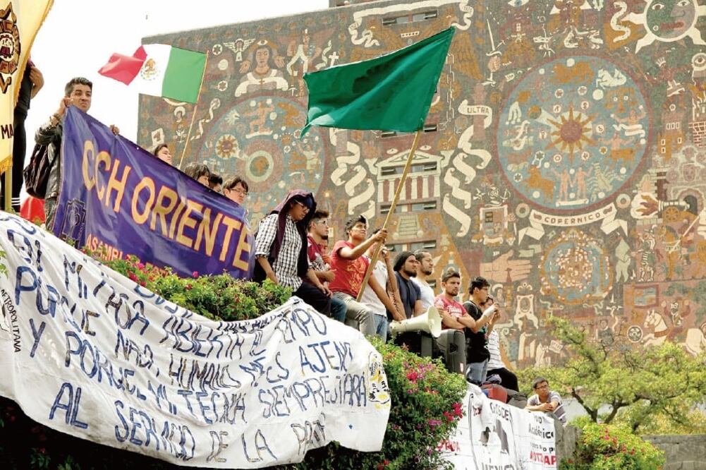 Politécnicos presionan a Nuño