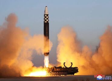 Norcorea anuncia que probó misil con cabeza explosiva de 4.5 toneladas