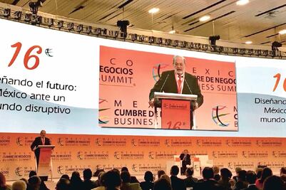 En Santa Lucía o Texcoco, Slim pide concesionar