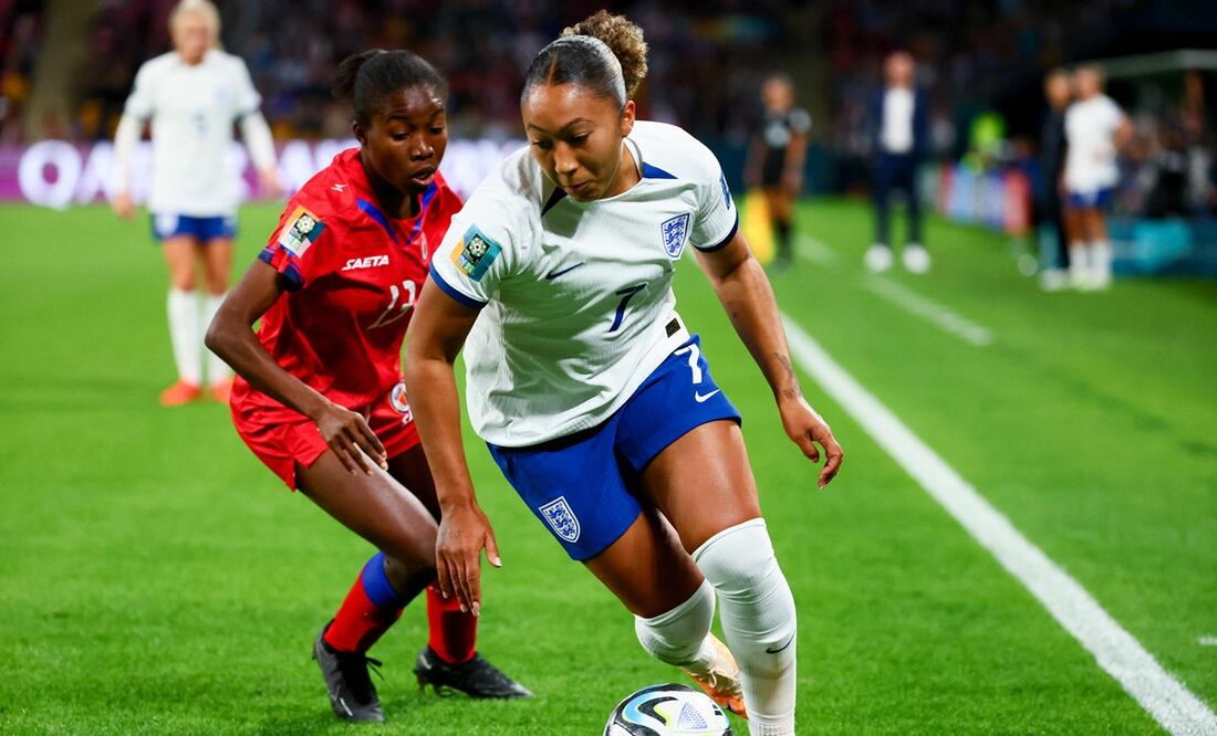 Inglaterra y Haití, del Grupo D, durante el Mundial Femenil - Foto: AFP
