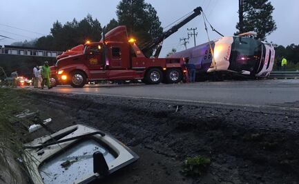 Confirman 13 muertos y 24 heridos por accidente en la México-Toluca 