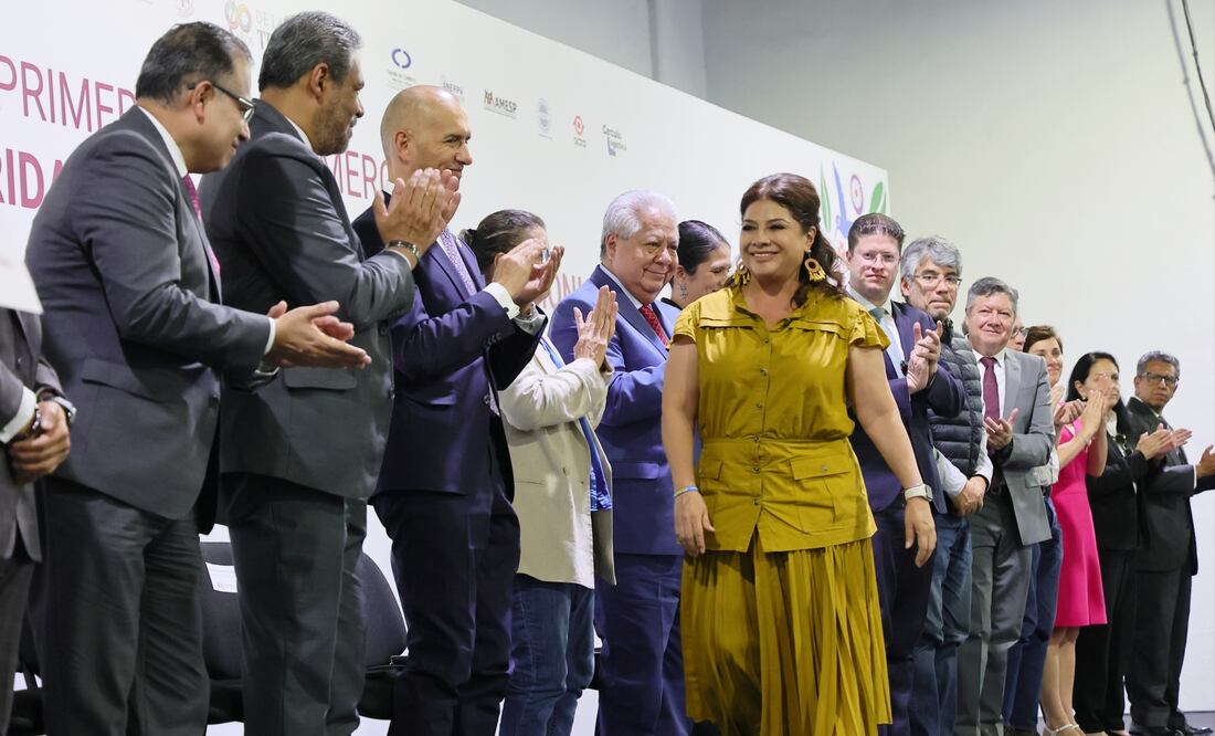 La jefa de Gobierno de la Ciudad de México, Clara Brugada, anunció la puesta en marcha de módulos para compra-venta segura de vehículos. (Foto: especial)