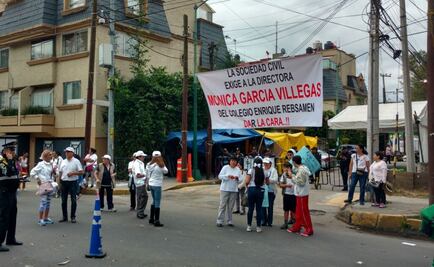 A 2 semanas del sismo, protestan contra directora de Colegio Rébsamen