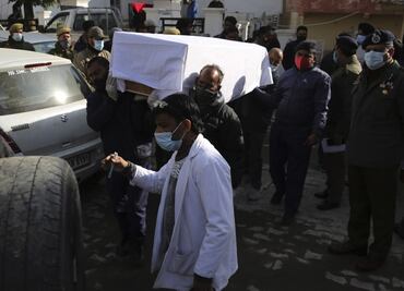 “Me asfixié y me caí, pero logré levantarme. Vi gente moviéndose sobre los cadáveres”: sobreviviente de estampida en India