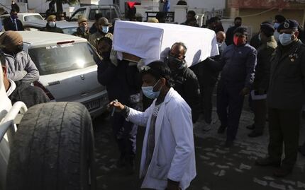 “Me asfixié y me caí, pero logré levantarme. Vi gente moviéndose sobre los cadáveres”: sobreviviente de estampida en India