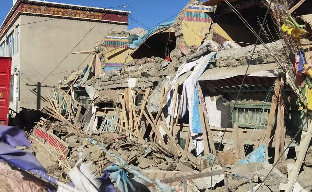 Un fuerte terremoto sacudió una región de gran altitud en el oeste de China y áreas de Nepal y causó daños en cientos de casas. Foto: AFP