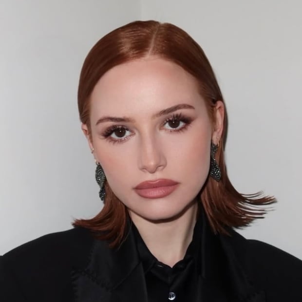 Cejas marrones intenso que combinan con el pelirrojo icónico. Foto: Instagram @madelame