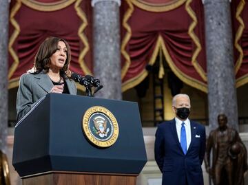 Kamala Harris califica de "inapropiados" los comentarios de fiscal sobre memoria de Biden