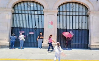 Vecinos de la colonia Fimesase manifiestan en Toluca